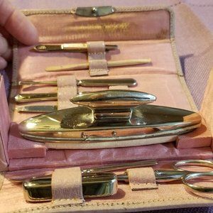 Antique J.A.HENCKELS Travel Manicure Set ORIG leather BOX, working metal closure